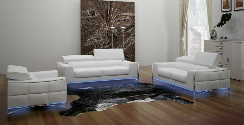 Многофункциональный кожаный диван для гостиной с подушками.