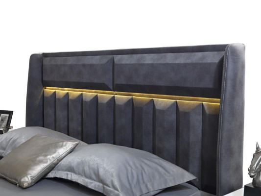 Набор мебели для спальни: кровать, 2 прикроватные тумбы. 5 элементов. Современный дизайн. Роскошный комплект.