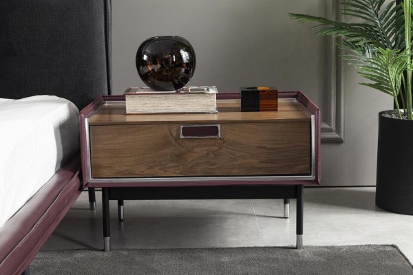 Комплект спальни: шкаф, ночные тумбочки, кровать, шкаф (4 предмета)