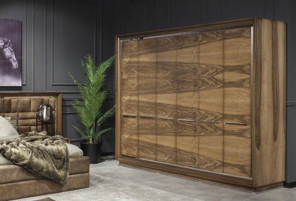 Роскошный, стильный 4-х частный спальный гарнитур коричневого цвета