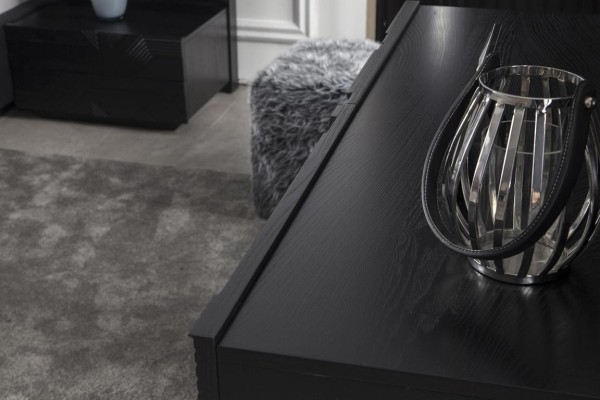 Комплект мебели для спальни из 4 предметов, в черном цвете, роскошный комплект с хранилищем, новый.