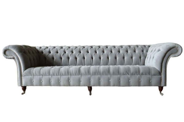 Диван Chesterfield Design для 4 человек с обивкой из текстиля роскошной ткани.