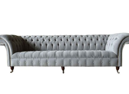 Диван Chesterfield Design для 4 человек с обивкой из текстиля роскошной ткани.