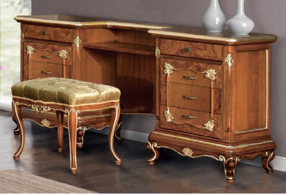 Комплект для спальни: кровать, 2 тумбочки, шкаф. 7 предметов. Дизайн роскошный, новый.