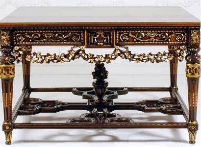 Дизайнерский письменный стол. Роскошный стол. Мебель для офиса. Итальянский стиль. Мебель. Столы.