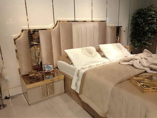 Спальня Мебель Комплектный Набор Кровать 2x Тумбочки 3 шт. Современный