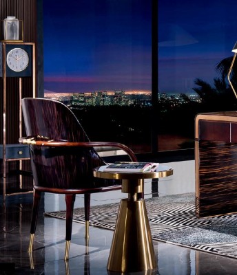 Набор мебели для офиса из шкафа, стола и стула, 3 предмета роскошной отделки.