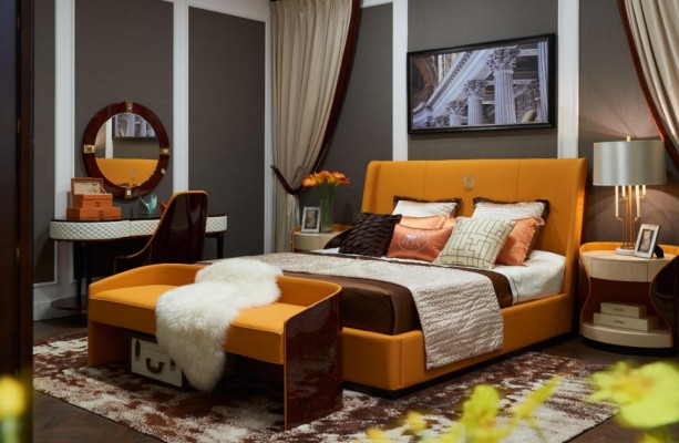 Кровать, ночной столик, табуретка. 4-х частный набор спальни. Современный дизайн. Роскошные кровати. Новые.