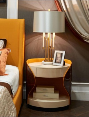 Кровать, ночной столик, табуретка. 4-х частный набор спальни. Современный дизайн. Роскошные кровати. Новые.