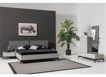 Современный черно-белый спальный гарнитур (кровать, две тумбочки, комод с зеркалом)