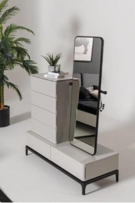 Современный черно-белый спальный гарнитур (кровать, две тумбочки, комод с зеркалом)