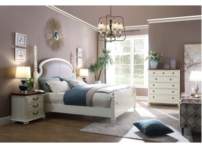 Кровать, тумбочка, табуретка. Набор из 4 предметов для спальни. Современный дизайн, роскошь. Новые кровати.