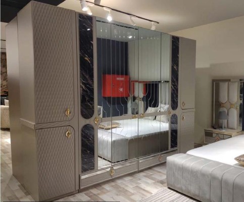 Современный комплект спальной мебели для современного комфорта.