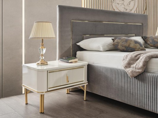 Современный набор для спальни: диван, шкаф, 2 прикроватных столика, 4 предмета мебели.