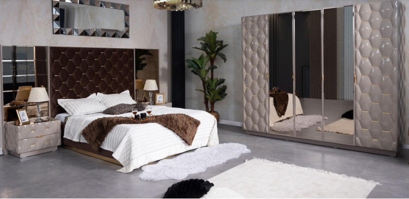 Двуспальная кровать, 2 прикроватные тумбочки, гардероб, набор мебели для спальни из 4 предметов.