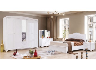 Роскошный спальный гарнитур из 4 предметов. Кровать, 2 прикроватные тумбы, комод. Новая мебель в стиле загородного дома.