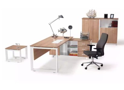 Офисная мебель: письменный стол, шкаф для документов, журнальный столик, комплект из 4 предметов.