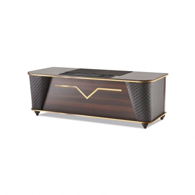 Офисный стол коричневого и черного цвета из дерева в современном стиле для рабочего кабинета.