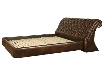 Chesterfield Big Bed - £950  (King Bed)цена                 £950.00.                		٩٥٠,٠٠ £